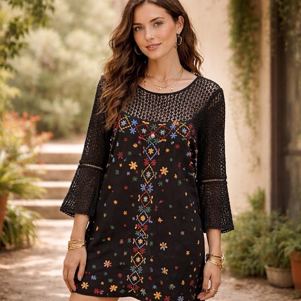 Anthropologie Akemi + Kin Maud Embroidered Boho Floral Shift Dress Black Sz 2